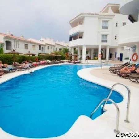 Sahara Sunset Aparthotel 3*