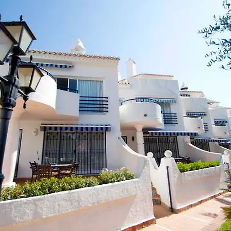 Sahara Sunset Aparthotel 3*
